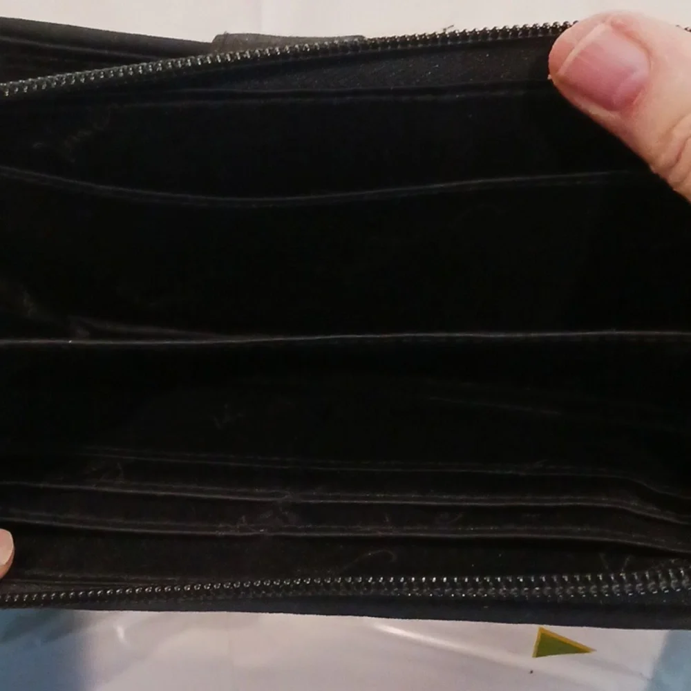 Wallet - Picture 4 of 7
